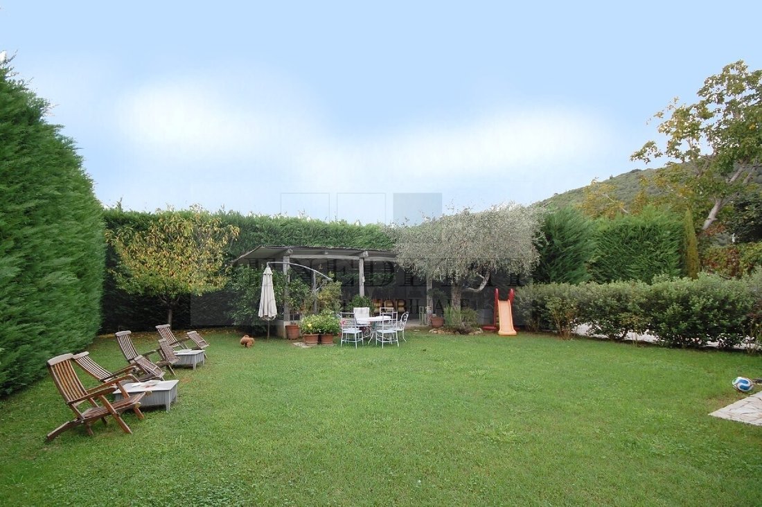 Villa in Pietrasanta, Tuscany, Italy 2 - 18906451