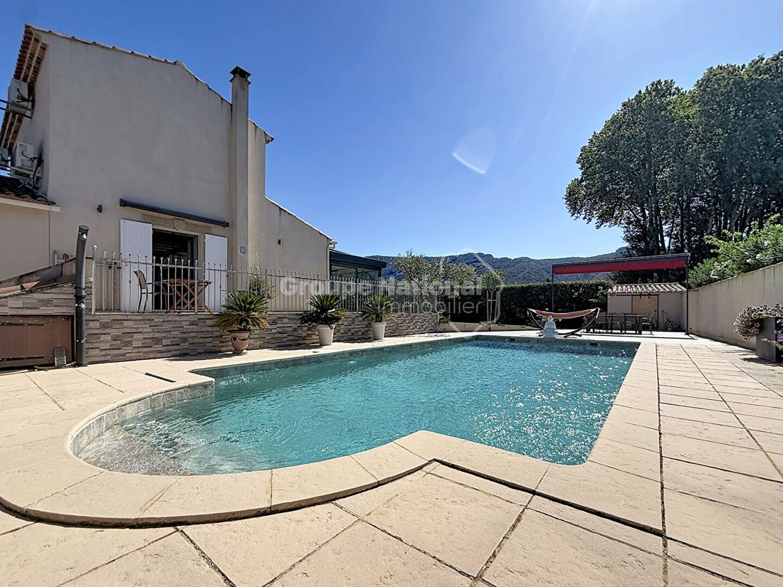 Villa in Taillades, Provence-Alpes-Côte d'Azur, France 1 - 18911596