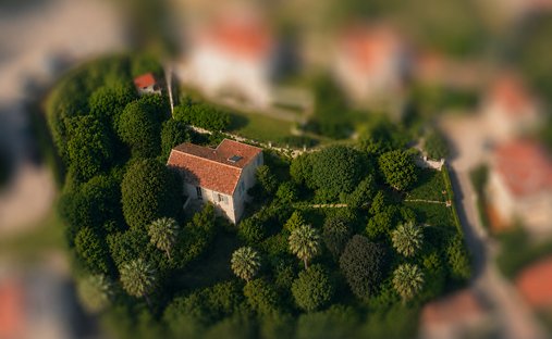 Villa in Menton, Provence-Alpes-Côte d'Azur, France 1