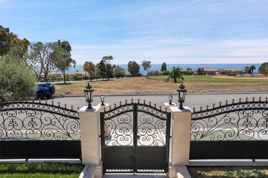 House in Rolling Hills Estates, California, United States 4 - 18921432