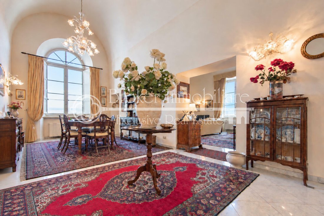 Apartment in Lungomare, Viareggio, Tuscany 1 - 18919106