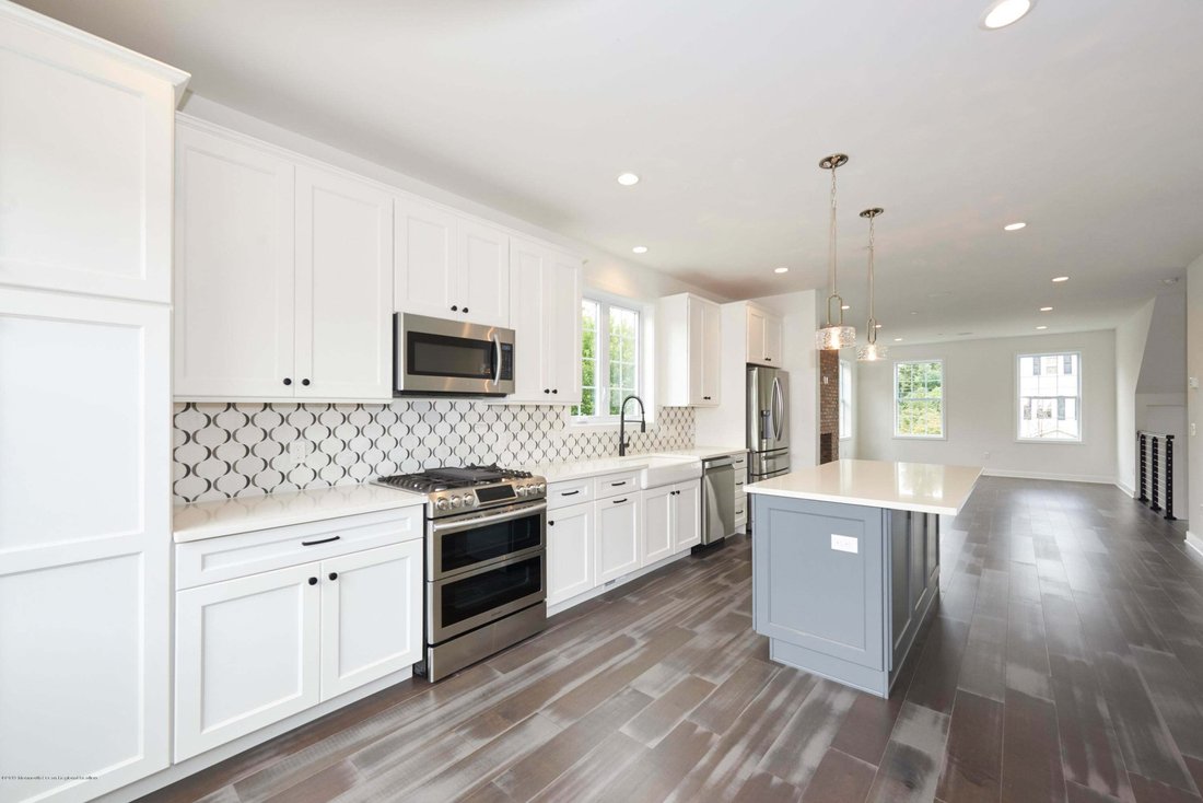 Condo in Red Bank, New Jersey, United States 2 - 18908759