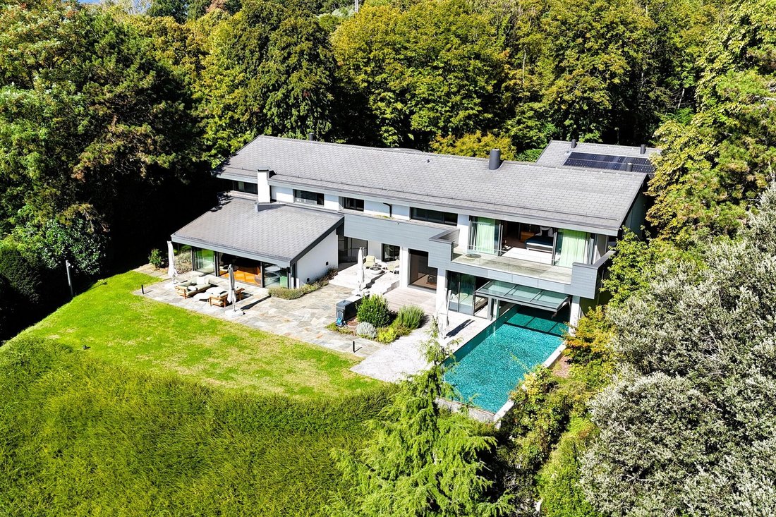 House in Dully, Vaud, Switzerland 1 - 18905685