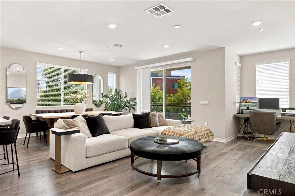 Condo in Irvine, California, United States 4 - 18638216