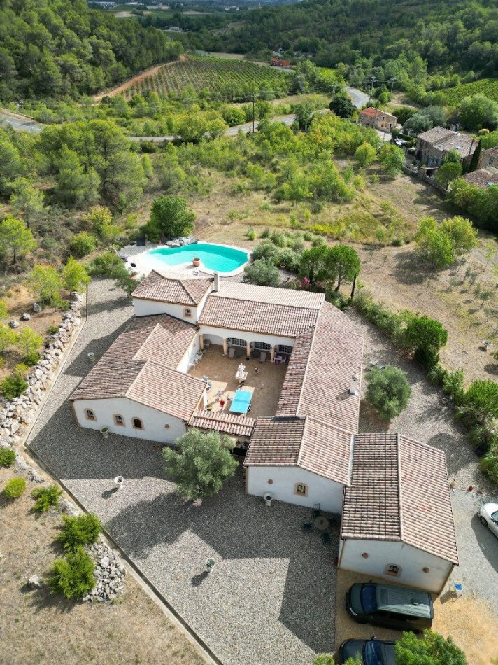 Villa a Saint-Chinian, Occitania, Francia 1 - 18907797