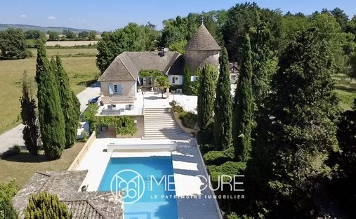 Estate in Givry, Bourgogne – Franche-Comté, France 1