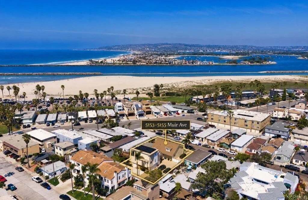 San Diego, California, United States 4 - 18913312