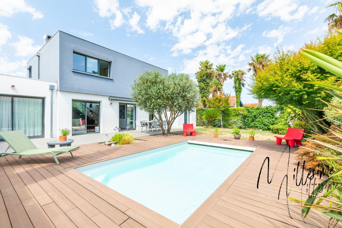 Casa en Anglet, Nueva Aquitania, Francia 1 - 18593891