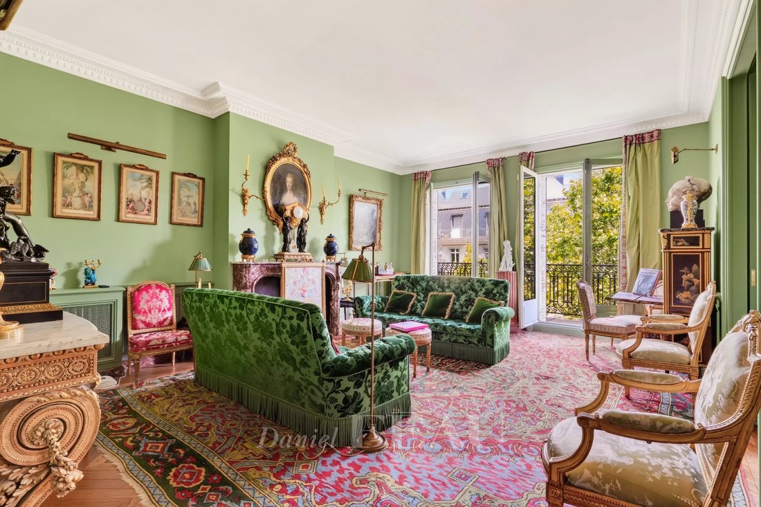 Apartment in Parc Monceau, Paris 8e Arrondissement, Paris 1 - 18920120