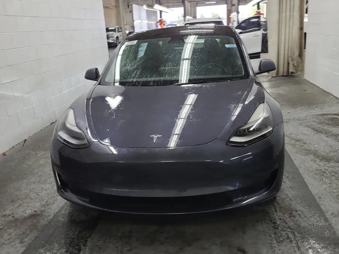Sedan in Riverside, CA, United States 2 - 18913873