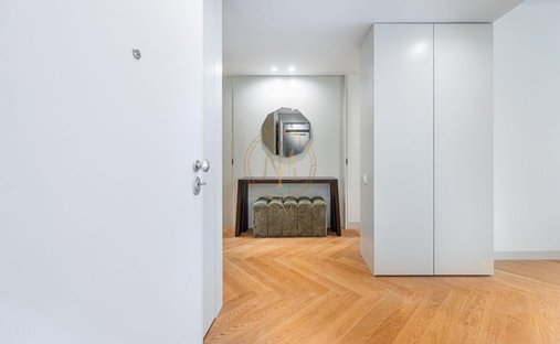 Apartment in Cedofeita, Santo Ildefonso, Se, Miragaia, Sao Nicolau e Vitoria, Porto District, Portugal 1