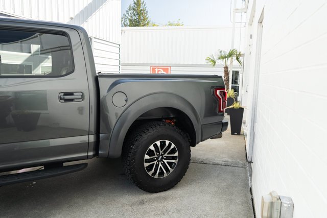 Pickup in Bellevue, WA, United States 5 - 18775098