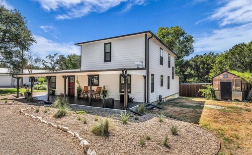 House in Rio Vista, Texas, United States 1