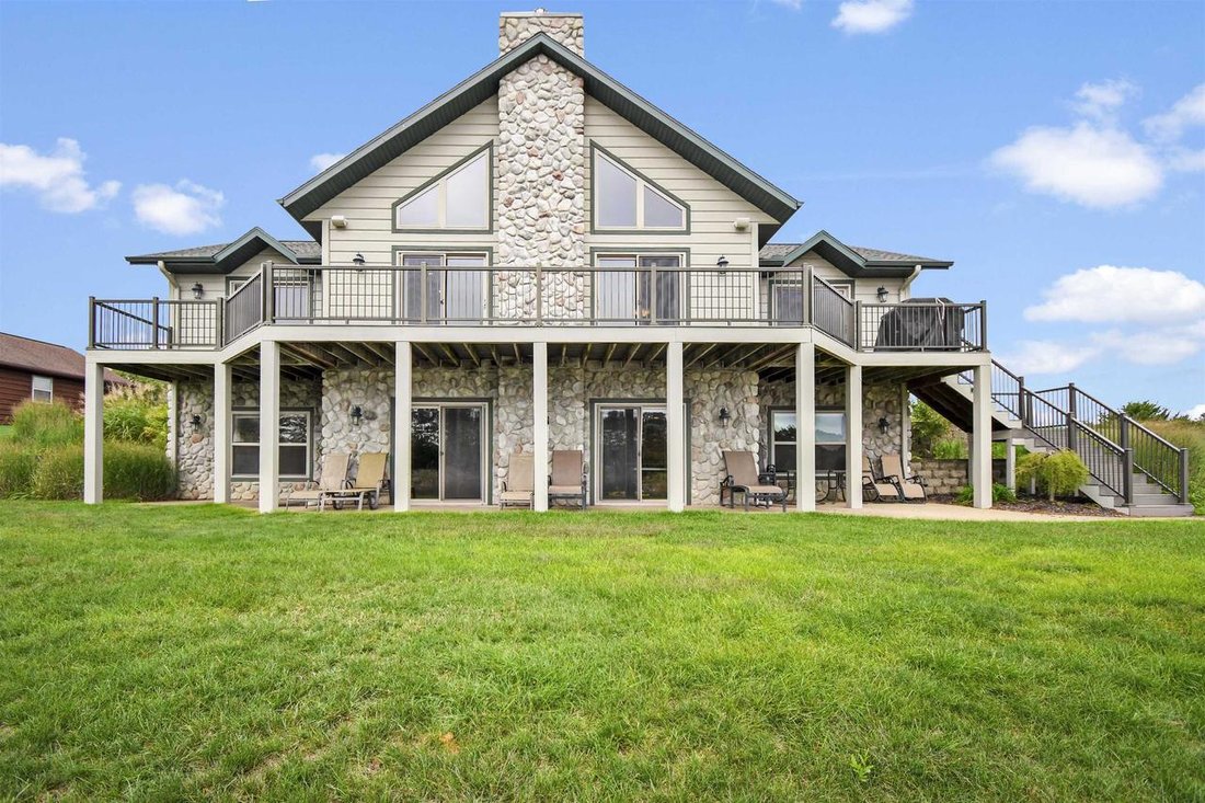 House in New Lisbon, Wisconsin, United States 1 - 18909635