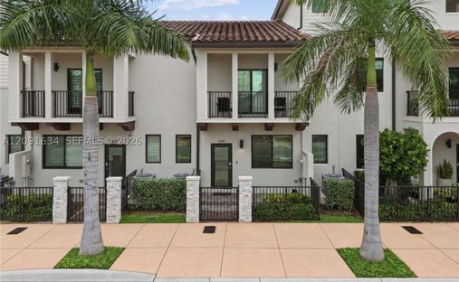 Townhouse in Miami Springs, Florida, United States 1