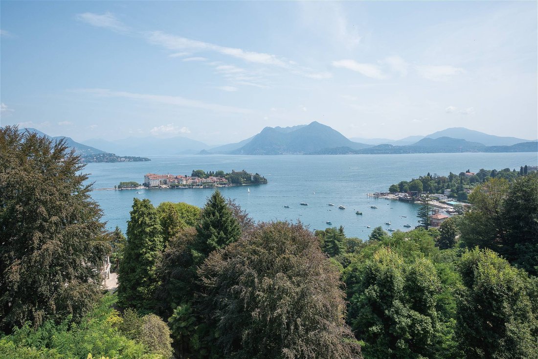 Villa in Stresa, Piedmont, Italy 3 - 18905098