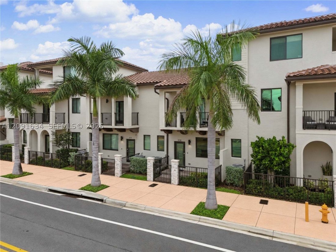 Residenza a Miami Springs, Florida, Stati Uniti 2 - 18909711