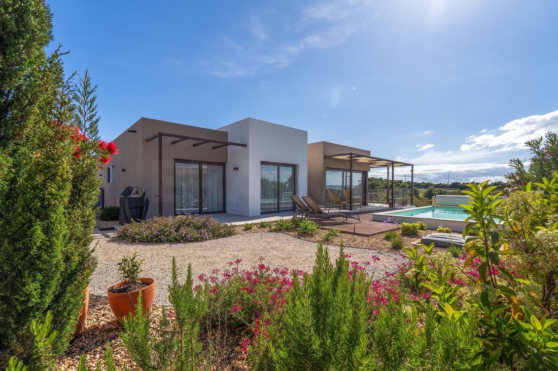 Villa in Estombar e Parchal, Algarve, Portugal 2 - 18911271