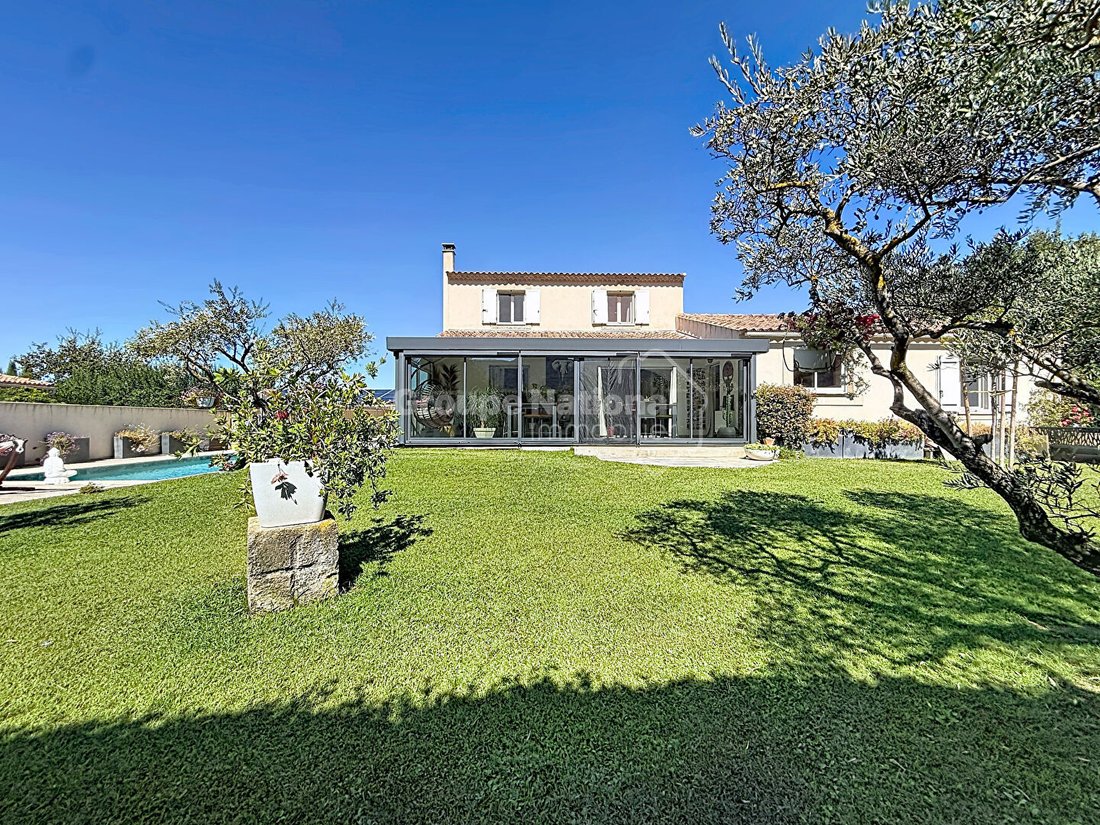 Villa in Taillades, Provence-Alpes-Côte d'Azur, France 4 - 18911596