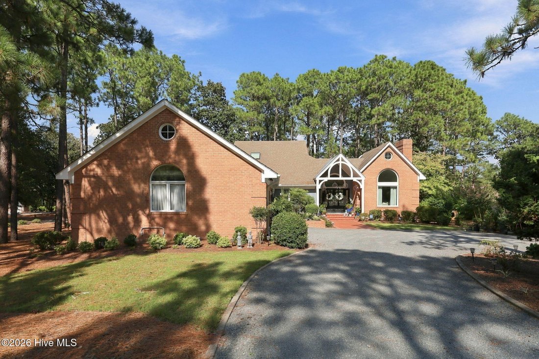 Casa en Pinehurst, Carolina del Norte, Estados Unidos 2 - 18906363