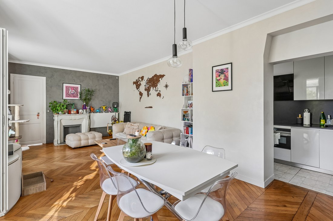 Appartamento a San Tommaso d'Aquino, Paris 7e Arrondissement, Parigi 4 - 18908012