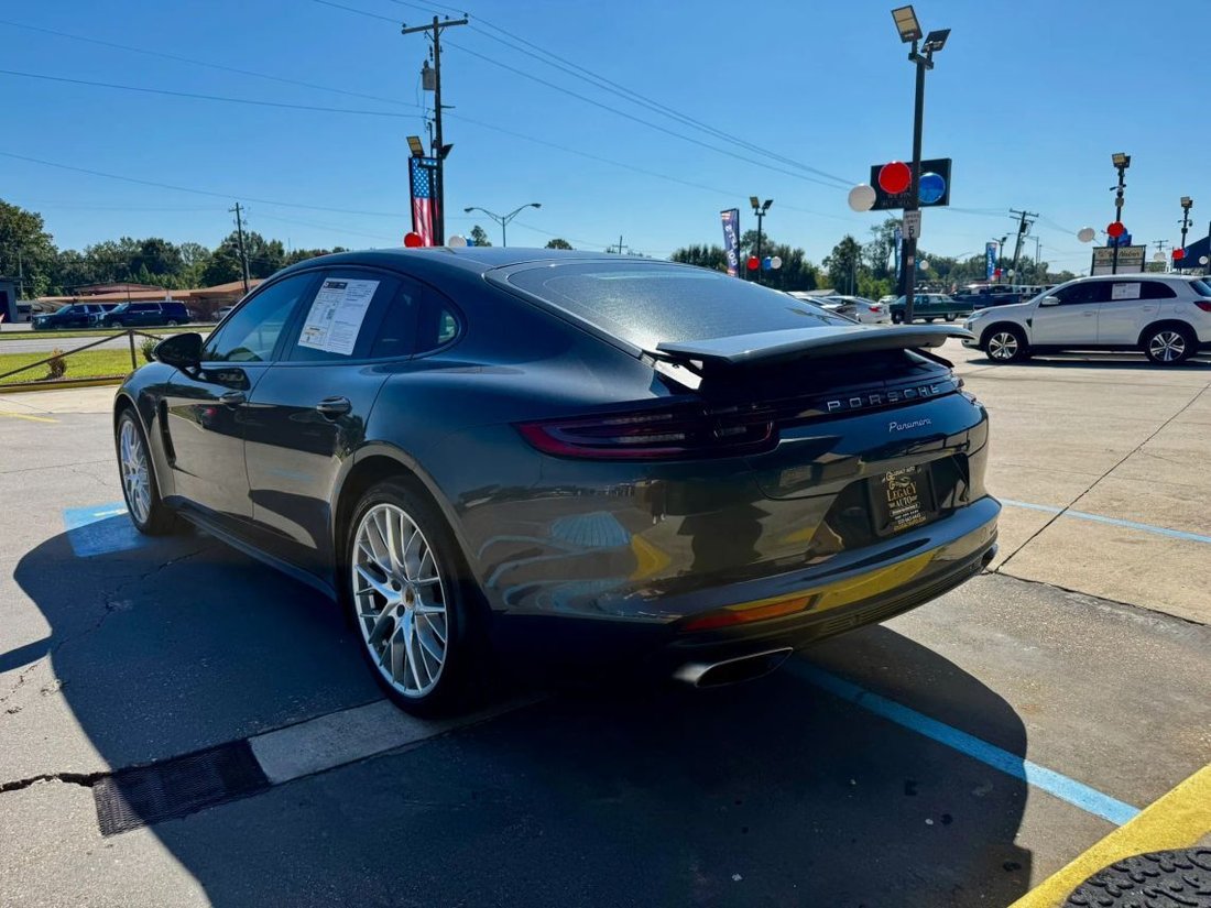 Sedan in Baton Rouge, LA, United States 3 - 18875507