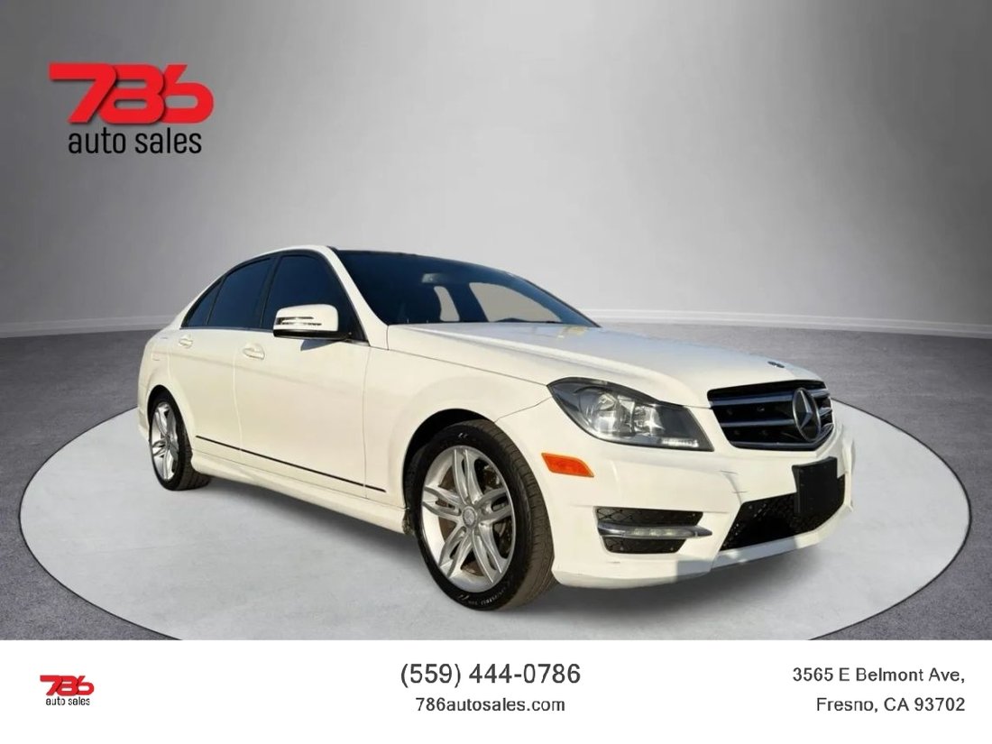 Sedan in Fresno, CA, United States 1 - 18912001