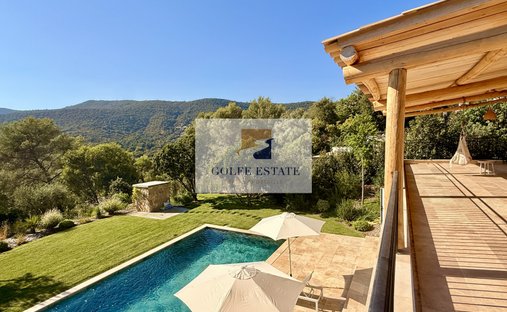 Villa in La Croix-Valmer, Provence-Alpes-Côte d'Azur, France 1