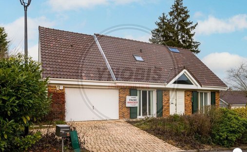 House in Haut, Vernouillet, France 1