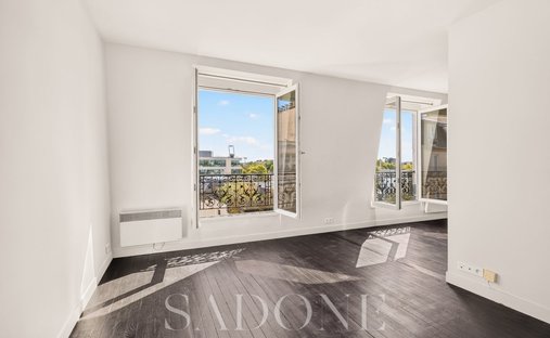 Apartment in La Plaine des Sablons, Neuilly-sur-Seine, France 1