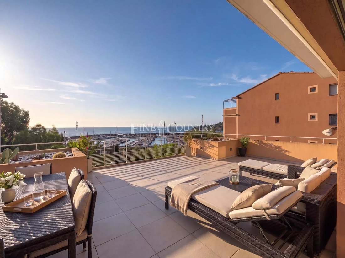 Penthouse in Théoule-sur-Mer, Provence-Alpes-Côte d'Azur, France 3 - 18920130