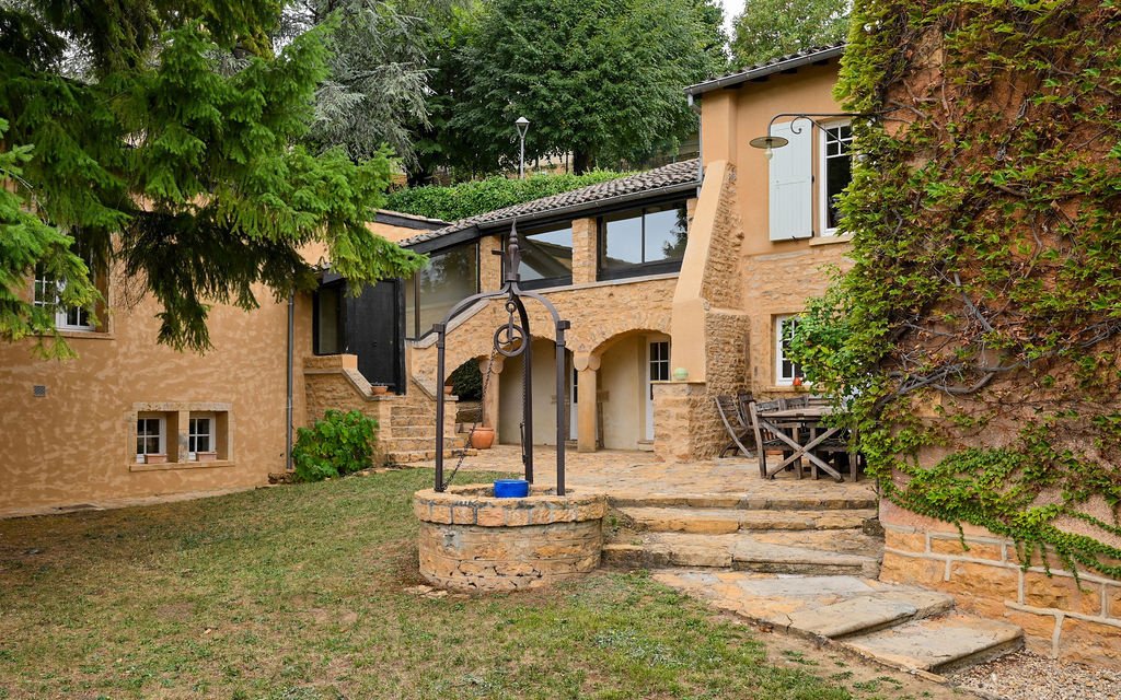 Haus in Collonges-au-Mont-d'Or, Auvergne-Rhone-Alpen, Frankreich 2 - 18907639