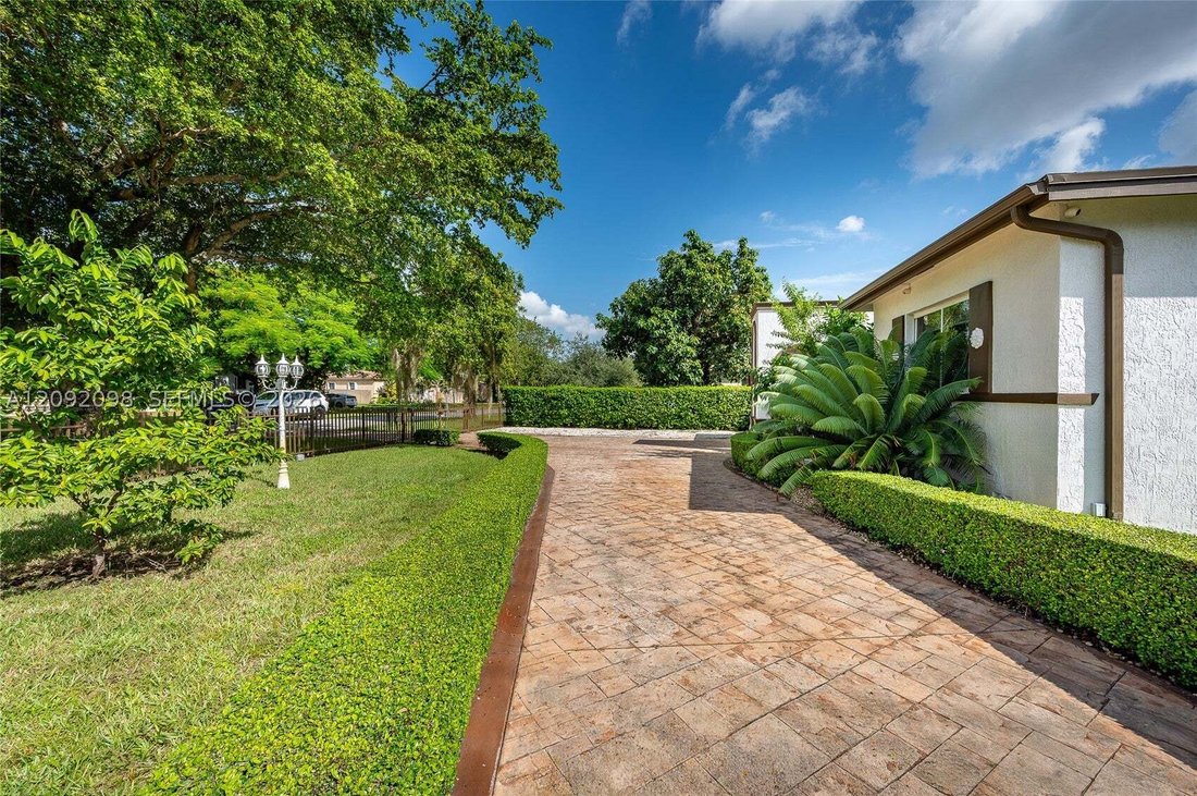 Haus in Miami Springs, Florida, Vereinigte Staaten 5 - 18912953