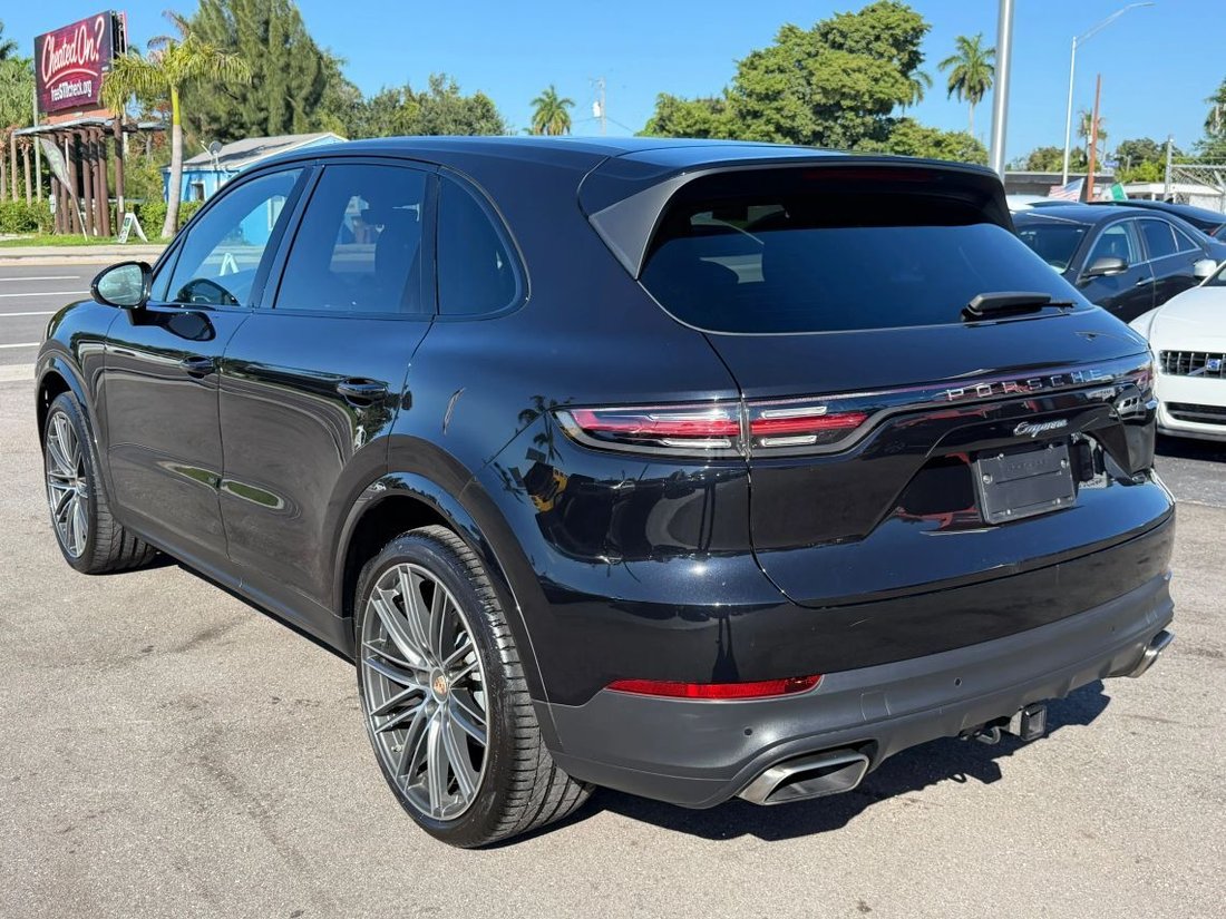 Suv in North Fort Myers, FL, United States 4 - 18914661