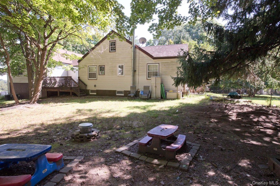 House in Spring Valley, New York, United States 2 - 18915479
