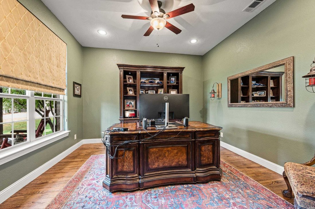 House in Cross Roads, Texas, United States 5 - 18912219