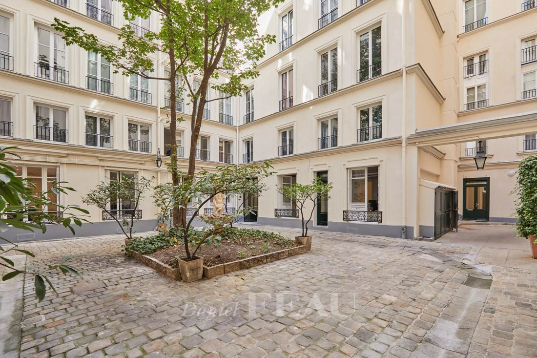 Apartment in Palais Royal, Paris 1er Arrondissement, Paris 1 - 18907548