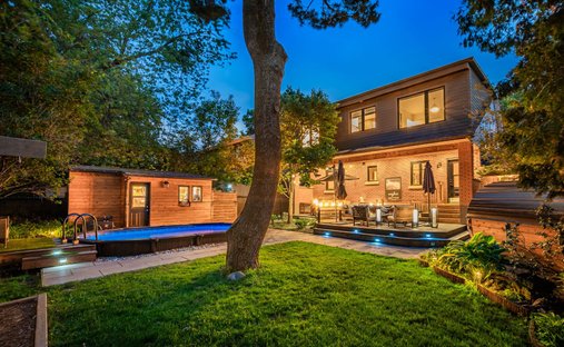 Haus in Saint-Lambert, Québec, Kanada 1