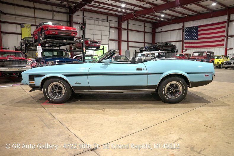 Cabriolet in Grand Rapids, United States 4 - 18913497