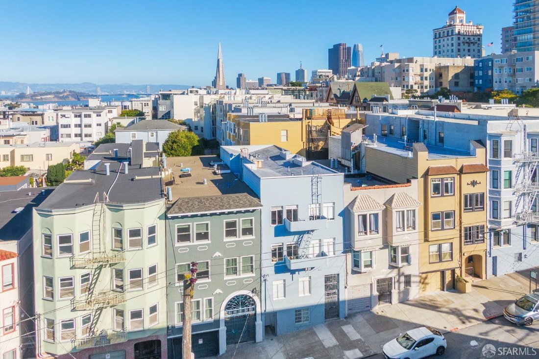 San Francisco, California, United States 2 - 18910843