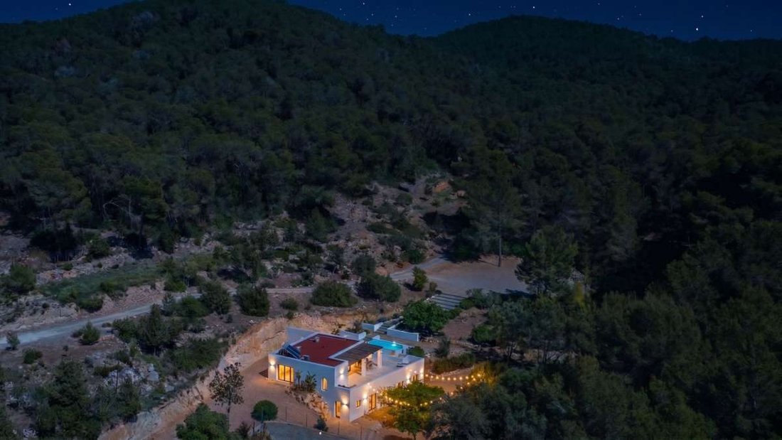 Villa a Santa Eulària des Riu, Isole Baleari, Spagna 1 - 17796352
