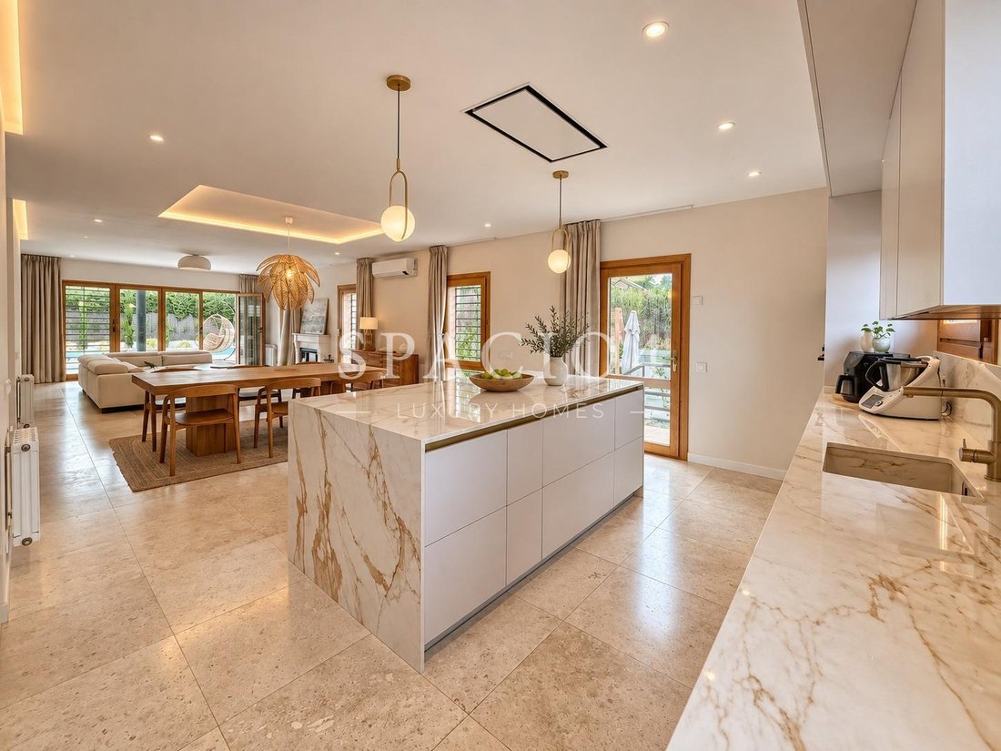 Chalet in Pozuelo de Alarcon, Comunidad de Madrid, Spain 5 - 18913566
