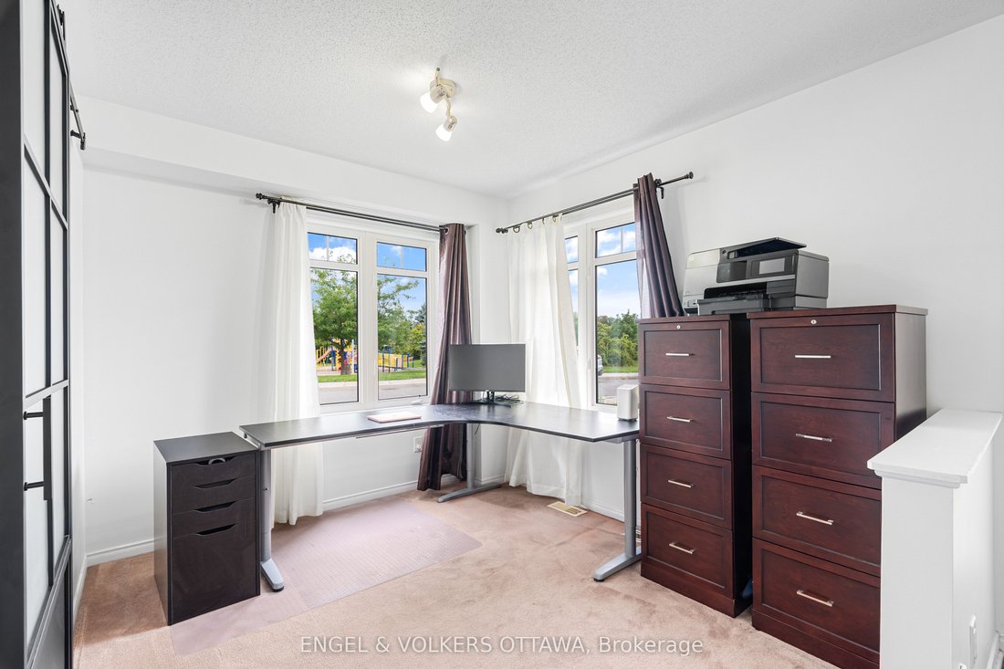 Townhouse in Ottawa, Ontario, Canada 5 - 18910929