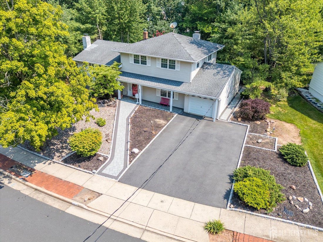 House in Metuchen, New Jersey, United States 4 - 18909882