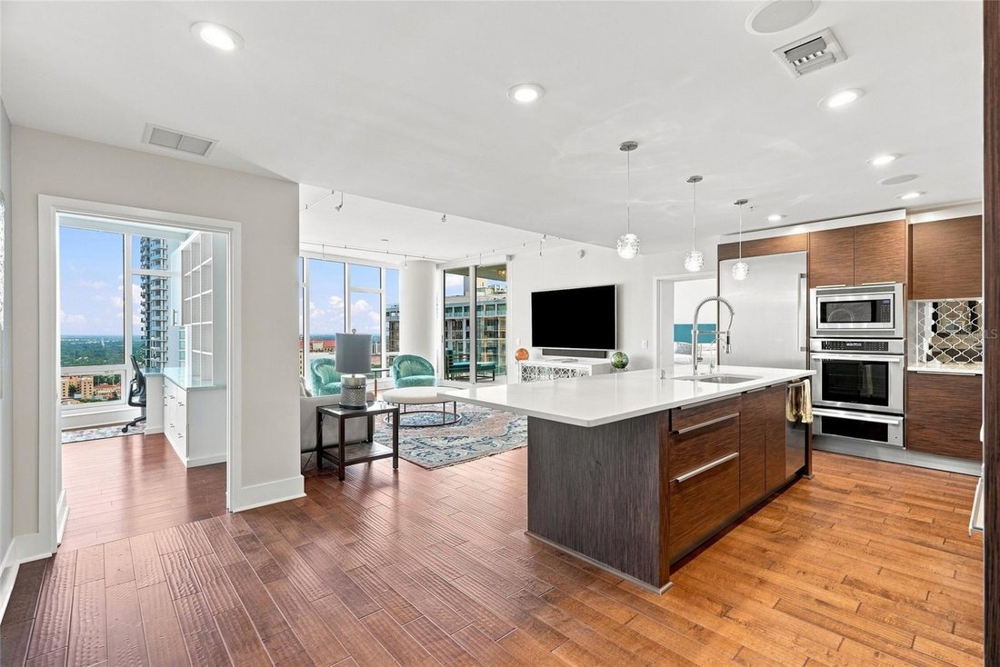 Condo in St. Petersburg, Florida, United States 3 - 18905966
