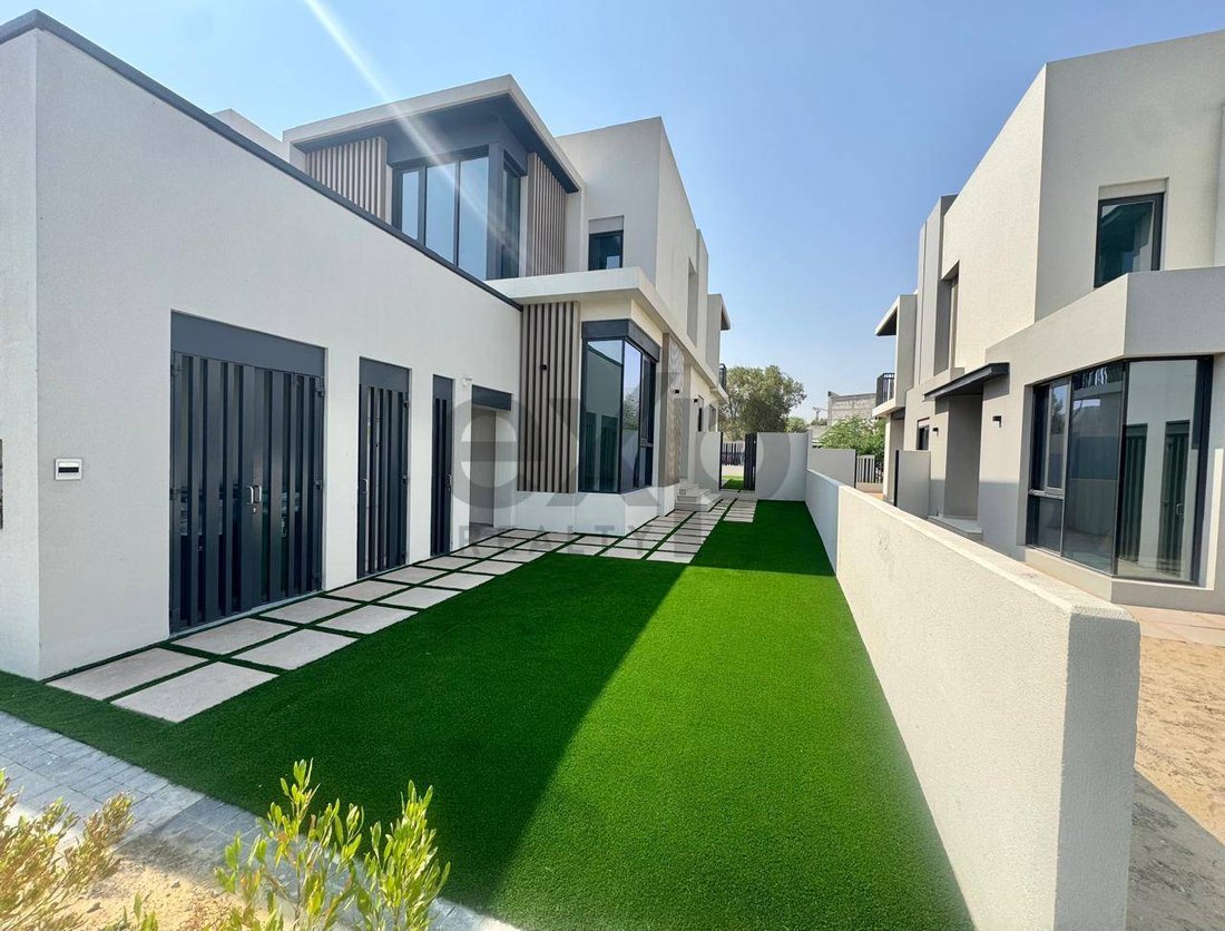 Townhouse in Jebel Ali Village, Dubai, United Arab Emirates 5 - 18679043