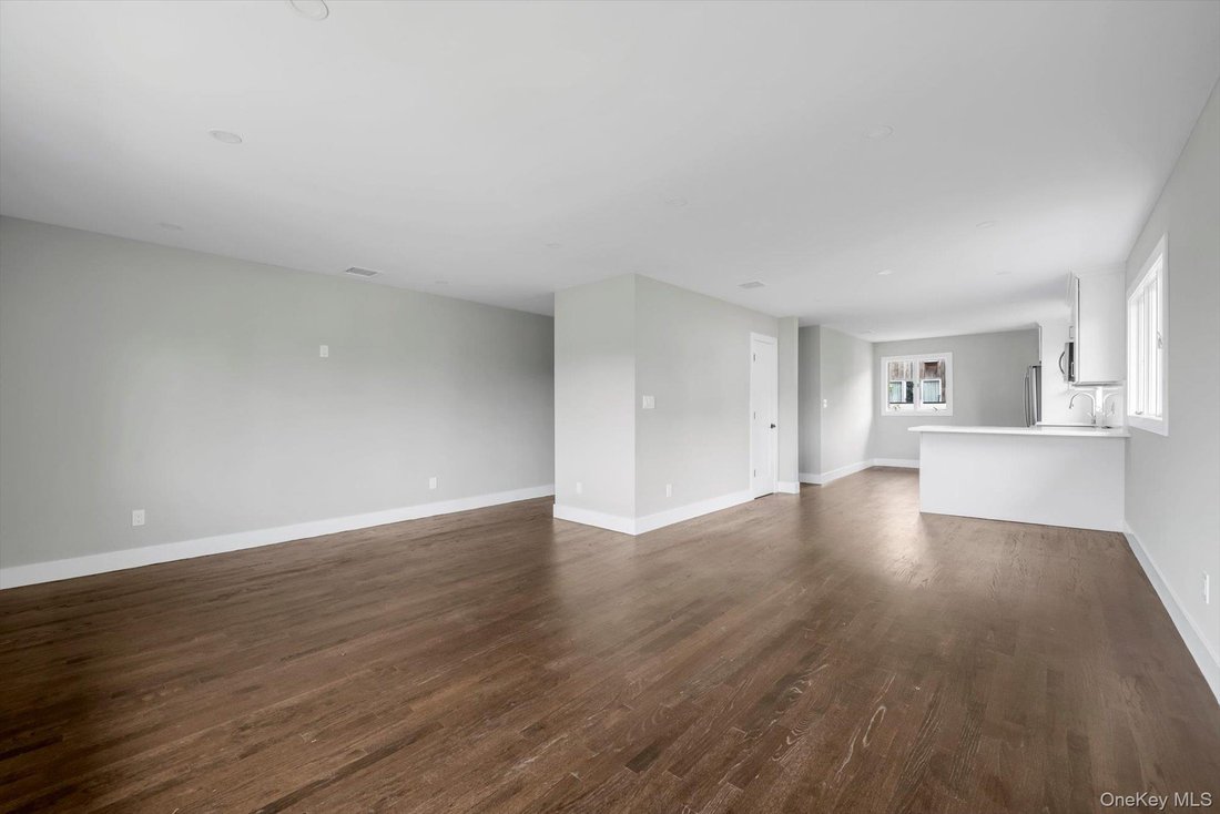 Port Washington, New York, United States 3 - 18917478