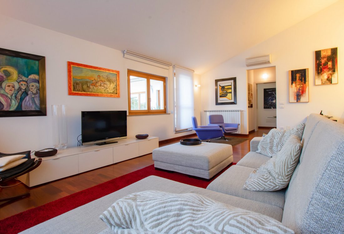 Penthouse in Mezzana, Prato, Tuscany 1 - 18918153