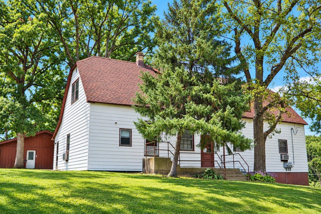 Willow Springs, Illinois, United States 1 - 18918829