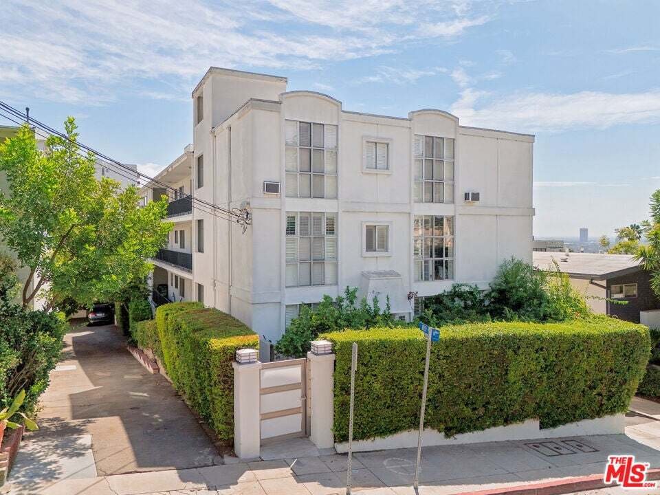 Los Angeles, California, United States 4 - 18908861
